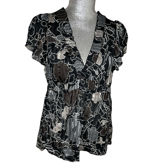 BCBG MAXAZRIA Silk Floral Blouse Size Medium - Picture 1 of 4